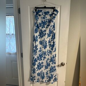Stunning Hello Molly strapless dress, size XL
